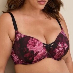 Torrid 44DD 360 Back Smoothing Floral Push Up
Plunge Bra